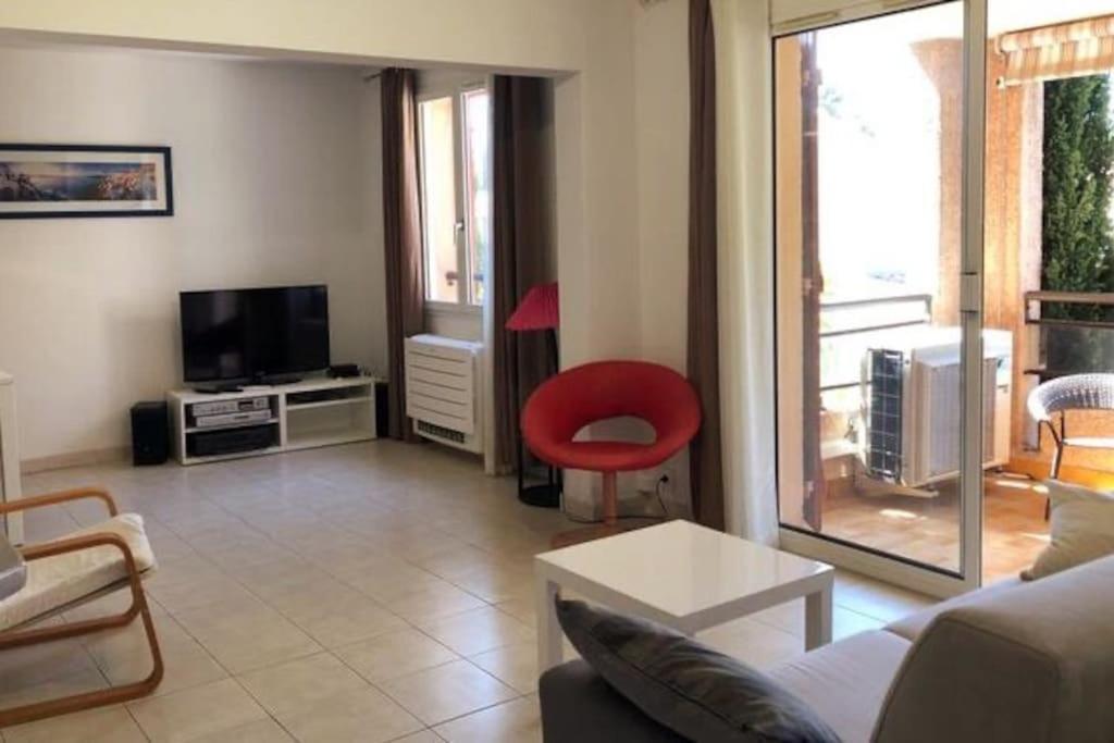 Appartement 60M2 - 2 Chambres A Une Minute Des Plages, Parking Prive 索塞莱潘 外观 照片