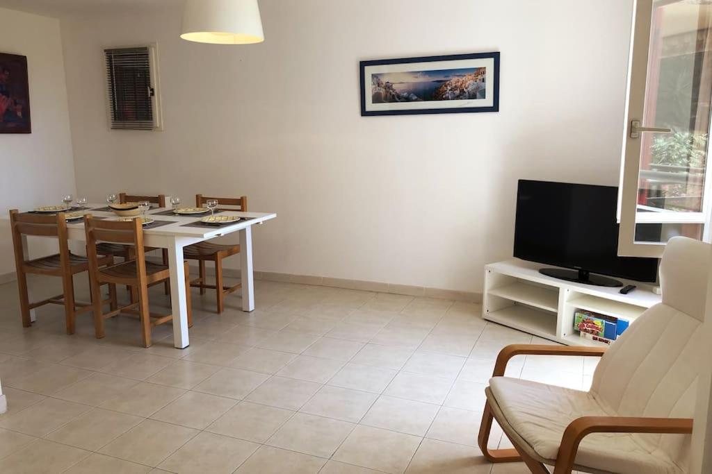 Appartement 60M2 - 2 Chambres A Une Minute Des Plages, Parking Prive 索塞莱潘 外观 照片