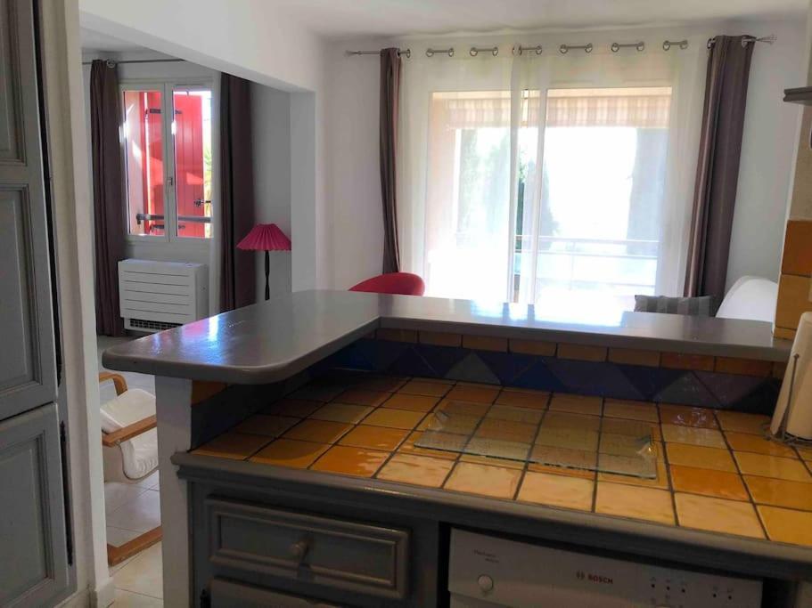 Appartement 60M2 - 2 Chambres A Une Minute Des Plages, Parking Prive 索塞莱潘 外观 照片